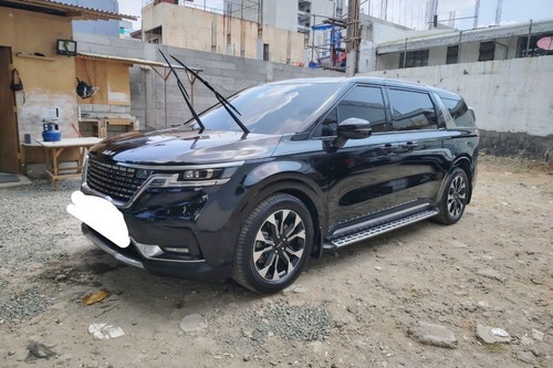 Used 2023 Kia Carnival