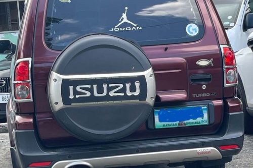 Second hand 2013 Isuzu Sportivo AT 