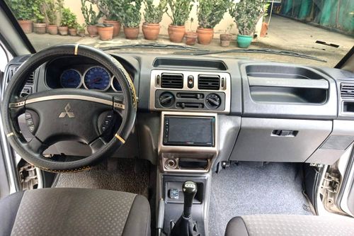 Second hand 2010 Mitsubishi Adventure 2.5 GLS Sport MT 