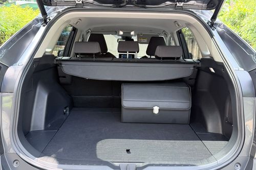 Old 2023 Toyota RAV 4 2.5L XLE HEV CVT