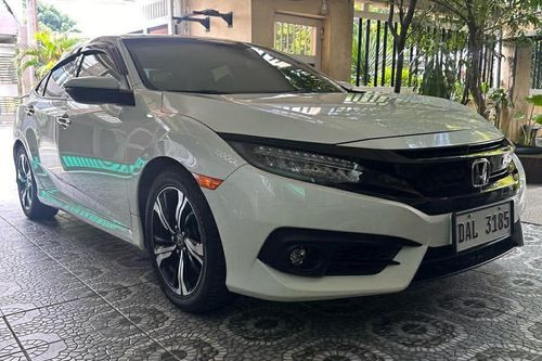 Second hand 2018 Honda Civic RS Turbo 