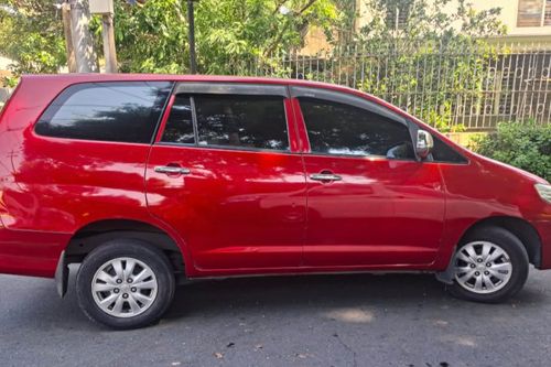 Old 2026 Toyota Innova 2.5L E AT