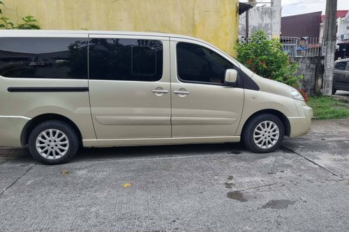 Second hand 2015 Peugeot Expert Tepee 2.0L Expert Tepee AT 
