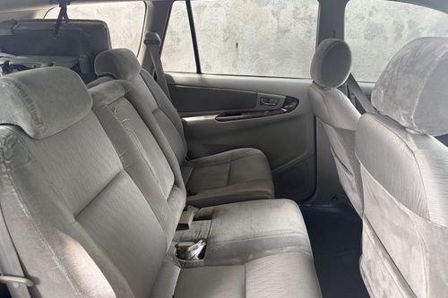 Second hand 2015 Toyota Innova Diesel AT 2.5 G 