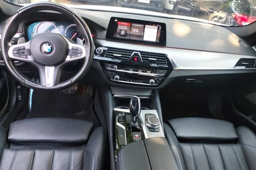 Used 2018 BMW 5 Series Sedan 520d AT