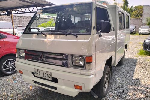 Second hand 2023 Mitsubishi L300 FB Body Dual AirCon 