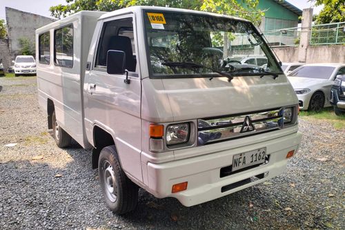 2nd Hand 2023 Mitsubishi L300 FB Body Dual AirCon