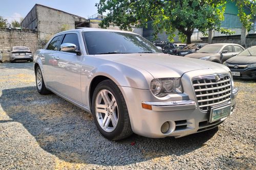 Second hand 2008 Chrysler 300C 3.5L AT 