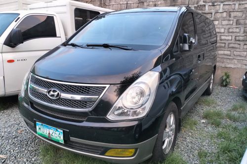 Old 2013 Hyundai Grand Starex 2.5 CRDi GLS 5AT (Dsl) 10 Seater