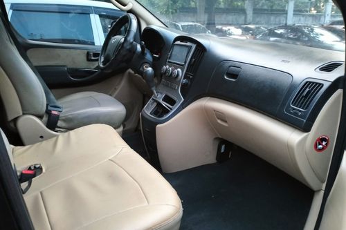Second hand 2013 Hyundai Grand Starex 2.5 CRDi GLS 5AT (Dsl) 10 Seater 