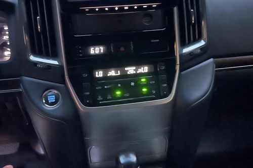 2nd Hand 2019 Toyota Land Cruiser 4.5 VXS FULL OPTION DSL