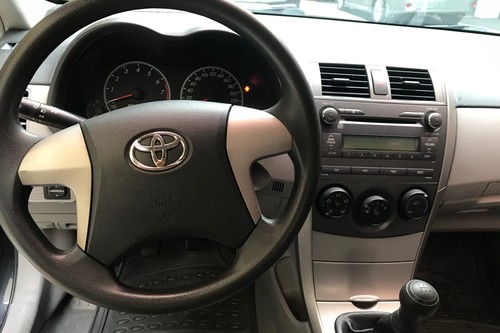 Second hand 2010 Toyota Corolla Altis 1.6 E MT 