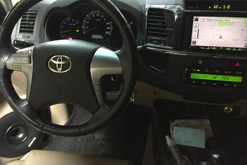 Old 2014 Toyota Fortuner 2.4 V Diesel 4x2 AT
