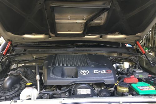 Used 2014 Toyota Fortuner 2.4 V Diesel 4x2 AT