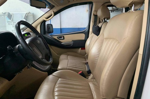 Used 2015 Hyundai Grand Starex 2.5L CRDI AT PLATINUM