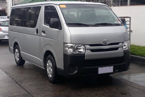 Old 2016 Toyota Hiace 3.0L Commuter MT