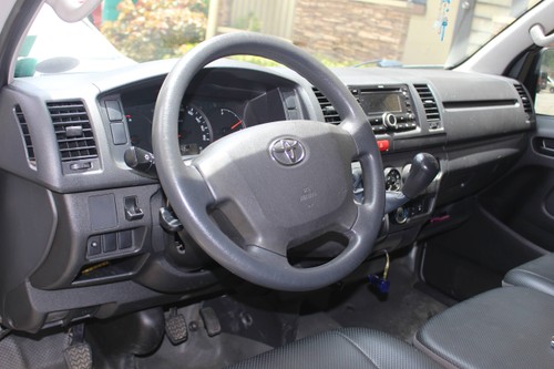 Used 2016 Toyota Hiace 3.0L Commuter MT