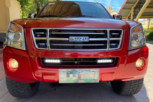 Second hand 2009 Isuzu D-Max 3.0 LS 4x2 MT 