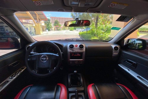 Used 2009 Isuzu D-Max 3.0 LS 4x2 MT