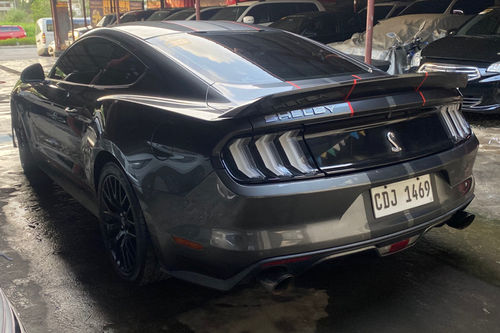 Old 2017 Ford Mustang 5.0L GT Fastback AT
