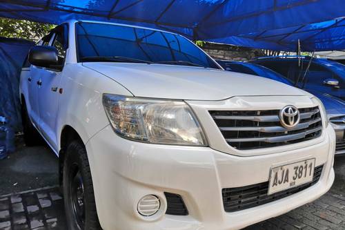 Second hand 2015 Toyota Hilux 2.5 J DSL 4x2 M/T 