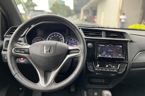 Old 2022 Honda BR-V 1.5 V CVT