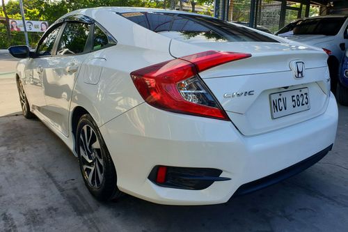 Old 2017 Honda Civic 1.8 E AT