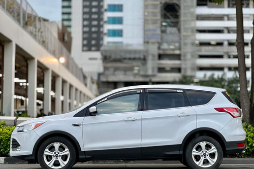 2nd Hand 2015 Ford Escape 1.6L SE AT