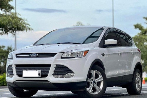 Old 2015 Ford Escape 1.6L SE AT