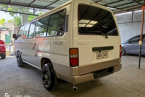 Old 2014 Nissan Urvan 12 Seater ESCAPADE
