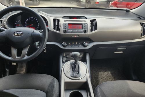 Old 2015 Kia Sportage 2.0 LX AT 4X2 Diesel