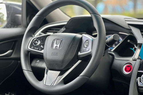 Second hand 2022 Honda Civic 1.8L E AT 