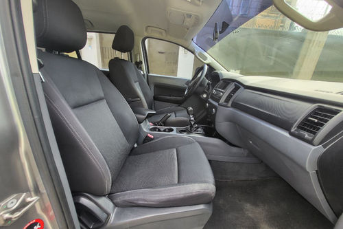 Used 2016 Ford Everest Ambiente 2.2L4x2 MT