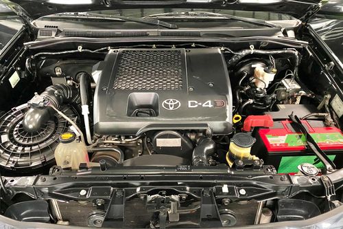 Used 2013 Toyota Fortuner Dsl AT 4X4 3.0 V
