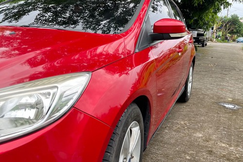 Old 2014 Ford Focus Hatchback 1.6L Ambiente AT