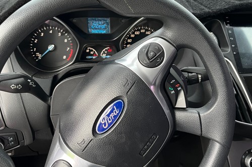 Used 2014 Ford Focus Hatchback 1.6L Ambiente AT