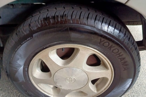 Second hand 2001 Toyota Lite Ace FX 