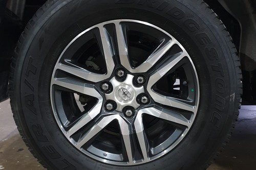 Used 2020 Toyota Fortuner 2.4 G Diesel 4x2 MT