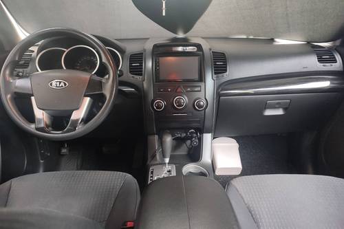 Second hand 2011 Kia Sorento 2.2 EX 4x2 AT 