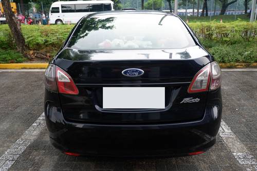 Second hand 2013 Ford Fiesta Sedan 1.4L Trend MT 