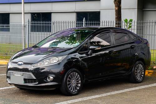 2nd Hand 2013 Ford Fiesta Sedan 1.4L Trend MT