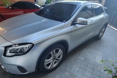 Used 2020 Mercedes-Benz GLA-Class 180 AT