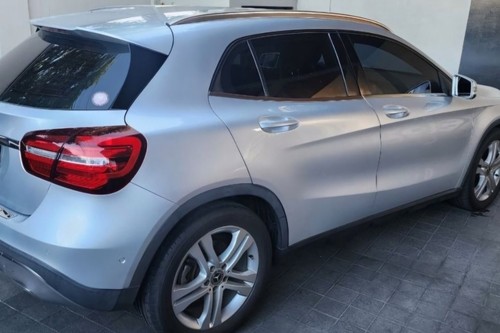 Used 2020 Mercedes-Benz GLA-Class 180 AT