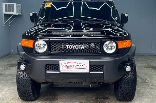 Second hand 2022 Toyota FJ Cruiser 4.0L V6 