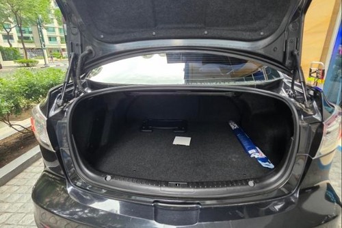 Old 2012 Mazda 3 Hatchback 1.6 V AT