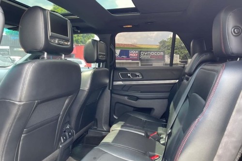 Old 2016 Ford Explorer 3.5L Sport EcoBoost