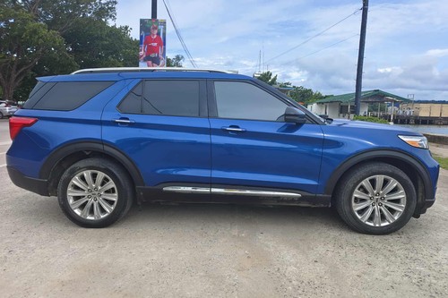 Old 2020 Ford Explorer 2.3L Limited EcoBoost