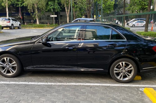 Old 2013 Mercedes-Benz E Class Coupe E300 Exclusive