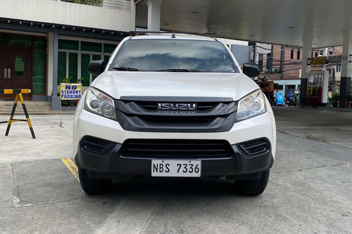 Old 2017 Isuzu D-Max LS MT