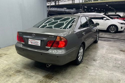 Second hand 2006 Toyota Camry 2.4 V AT 
